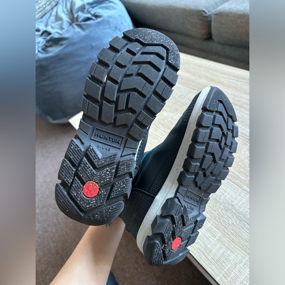 Size 7 Dark greenish blue + black (and orange lining) Hunter weather boots - Picture 4 of 5